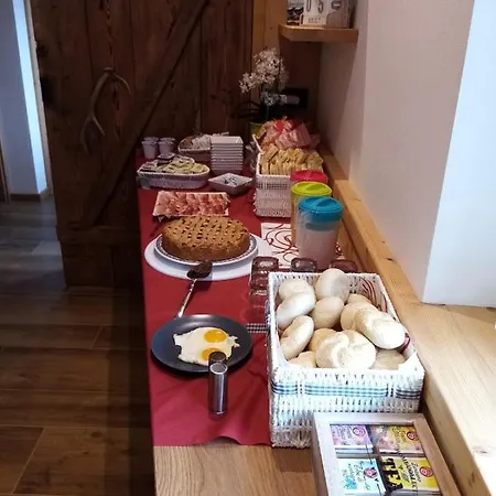 Deby & E-bike לינה וארוחת בוקר