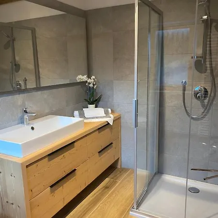 Deby & E-bike Bed and breakfast San Nicolo di Comelico